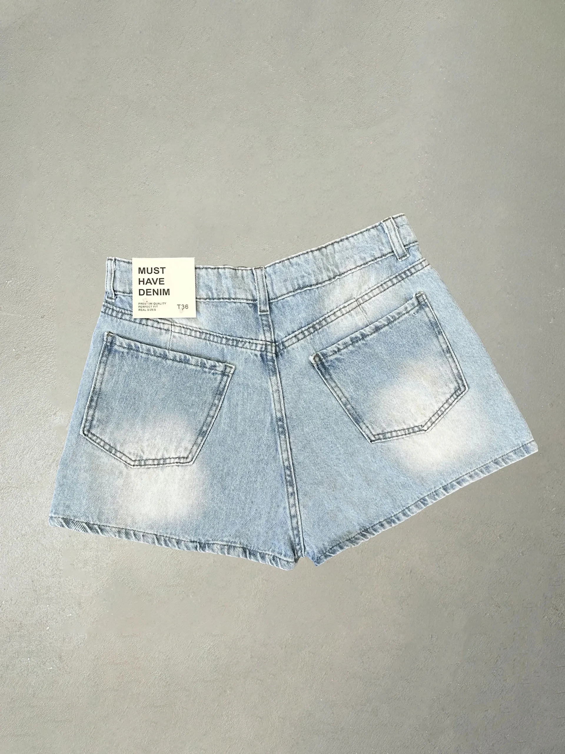 Alternative view of MINI SHORT CRUZA. CELESTE #KONA.04