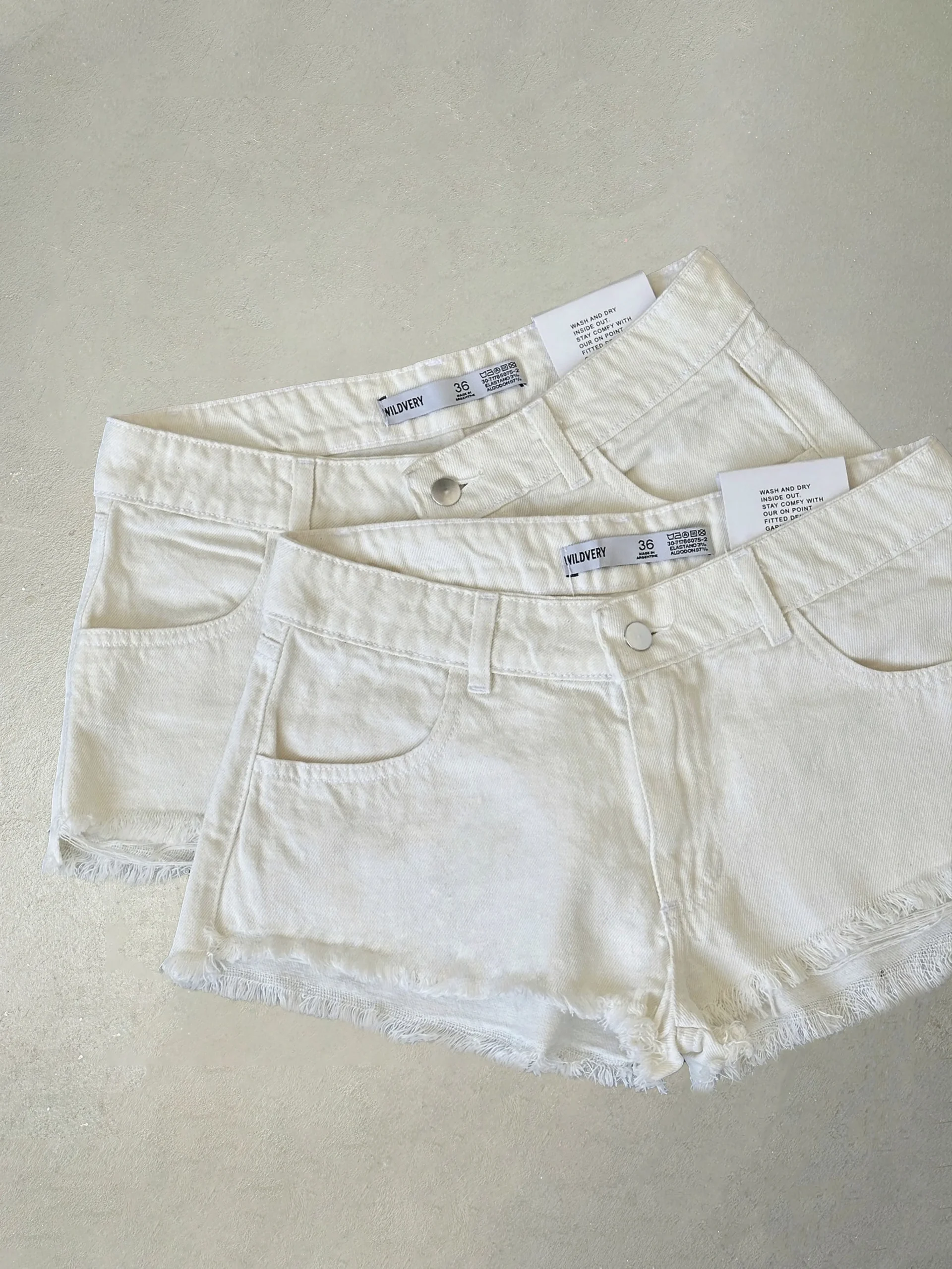 SHORT T. BAJO CREMA #POLA.08