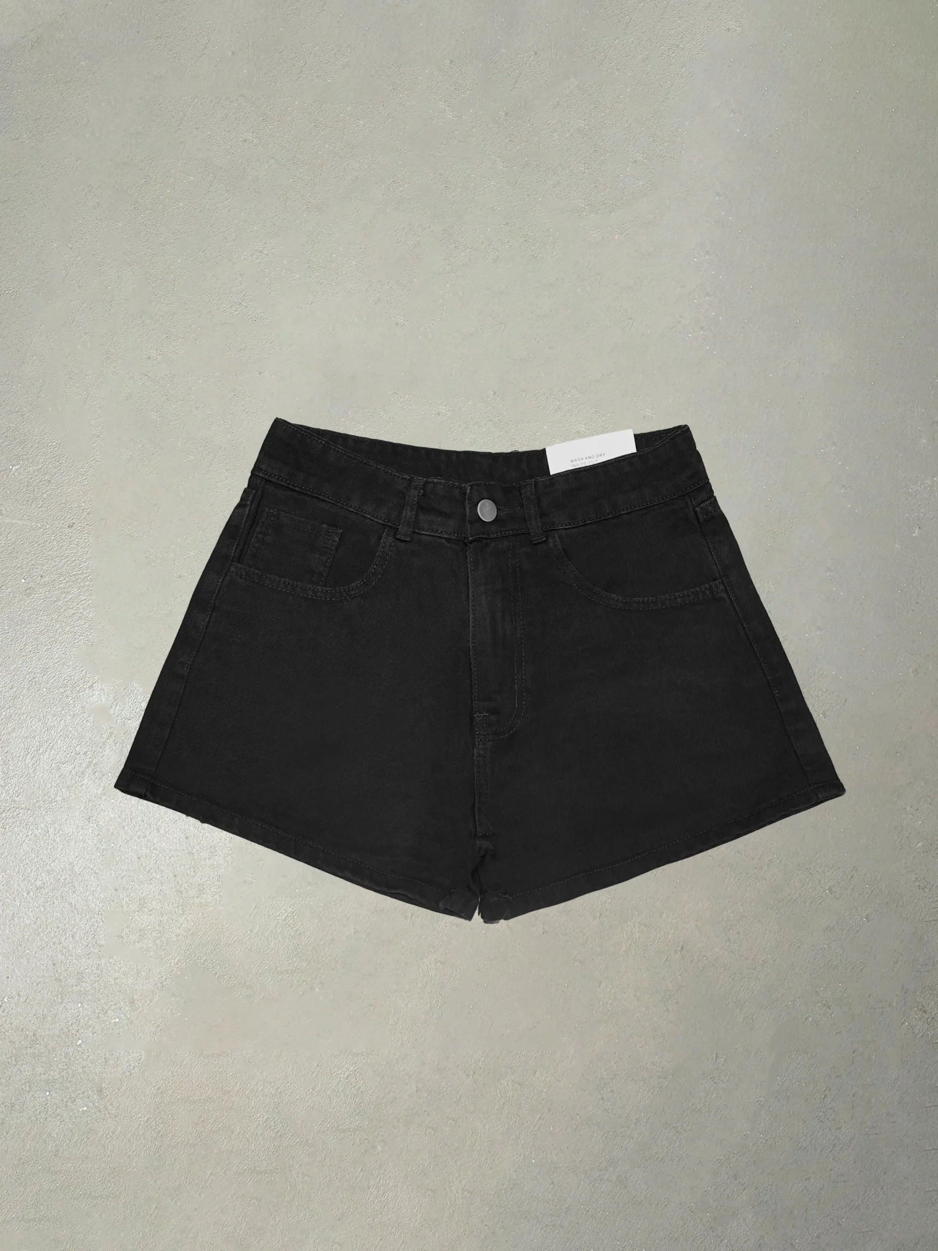 Short mom negro dazzy.01 - Wildvery Denim